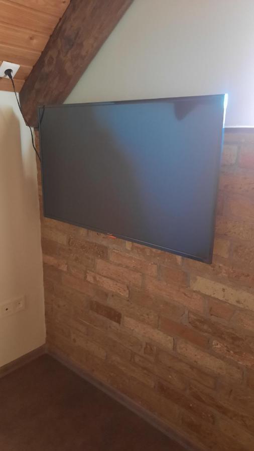 Kontra Szallashely Sándorfalva Buitenkant foto