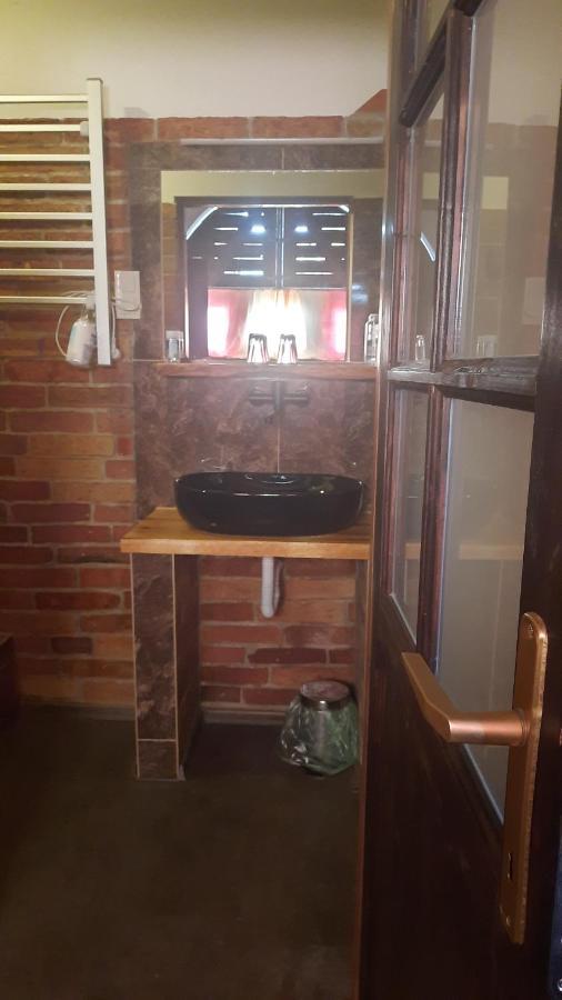 Kontra Szallashely Sándorfalva Buitenkant foto
